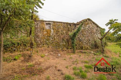 Moradia para reconstrução em Vouzela