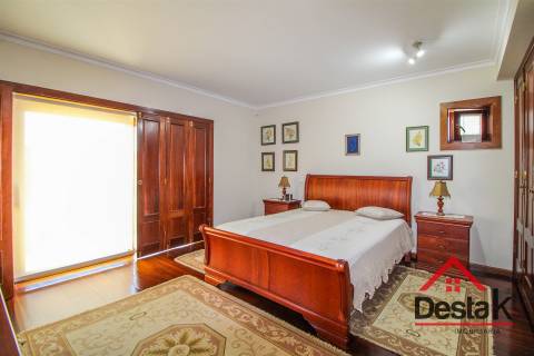 Moradia V5 situada em  São Pedro do Sul Viseu