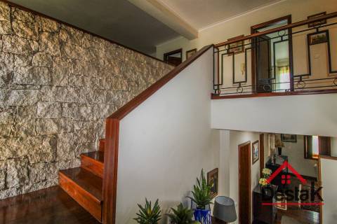 Moradia V5 situada em  São Pedro do Sul Viseu