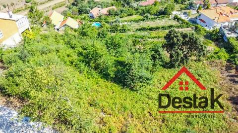 Terreno de 900 m² em Castro Daire