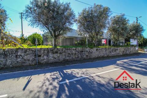 Lote urbano para construção à venda em Moçâmedes