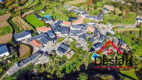 Moradia V4 no Candal, São Pedro do Sul