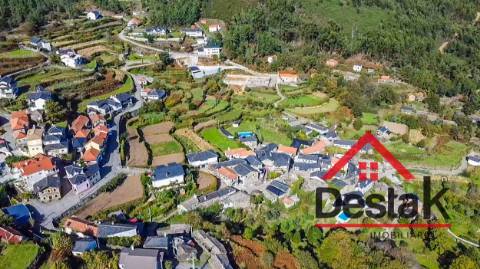 Moradia V4 no Candal, São Pedro do Sul