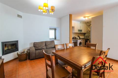 Moradia V4 no Candal, São Pedro do Sul