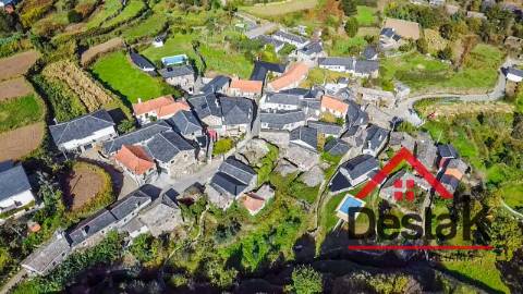 Moradia V2 no Candal, São Pedro do Sul