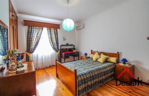 Moradia isolada V5 para venda em São Pedro do Sul