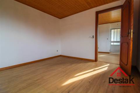 Moradia V3 para venda em Cotães, São Pedro do Sul