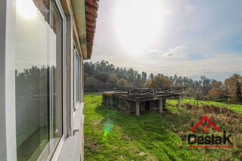 Moradia V3 para venda em Cotães, São Pedro do Sul