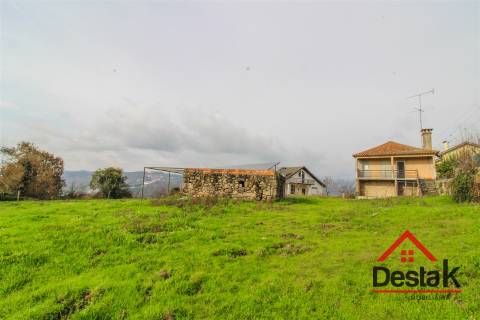 Moradia V3 para venda em Cotães, São Pedro do Sul