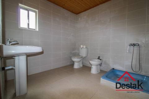 Moradia V3 para venda em Cotães, São Pedro do Sul