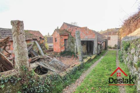 Moradia para venda em Carvalhais, São Pedro do Sul