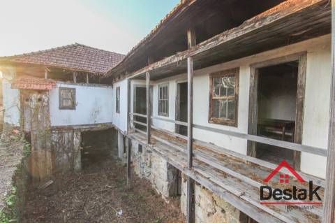 Moradia para venda em Carvalhais, São Pedro do Sul