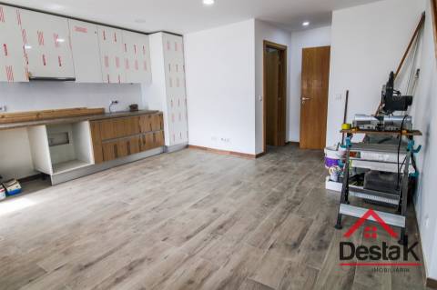 Apartamento T2 Duplex para venda em São Pedro Do Sul com vista Rio!