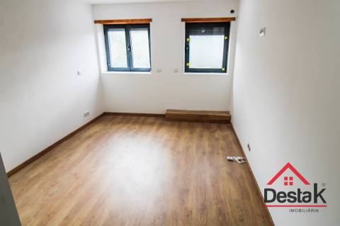 Apartamento T2 Duplex para venda em São Pedro Do Sul com vista Rio!