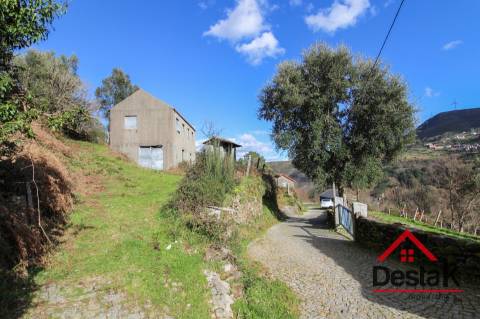 Terreno para venda em Candal