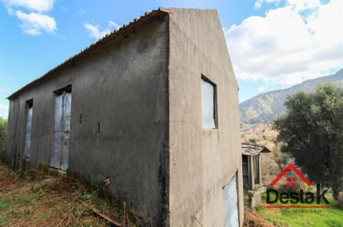 Terreno para venda em Candal
