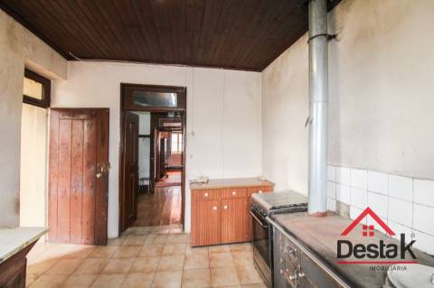 Moradia isolada em Pedra V4 em Ervilhal, São Pedro do Sul