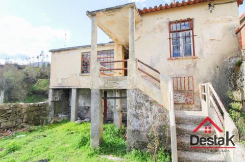 Moradia isolada em Pedra V4 em Ervilhal, São Pedro do Sul