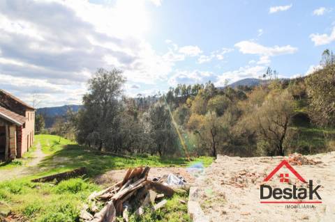 Moradia isolada em Pedra V4 em Ervilhal, São Pedro do Sul