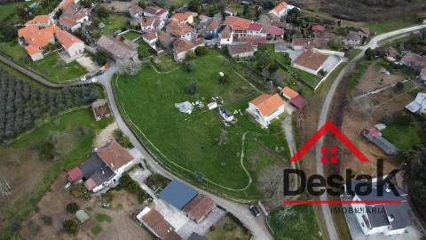 Lote urbano para construção, Moçâmedes, Vouzela