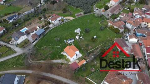 Lote urbano para construção, Moçâmedes, Vouzela