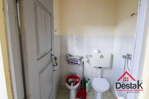 Moradia V2 para venda em Covelo, São Pedro do Sul.