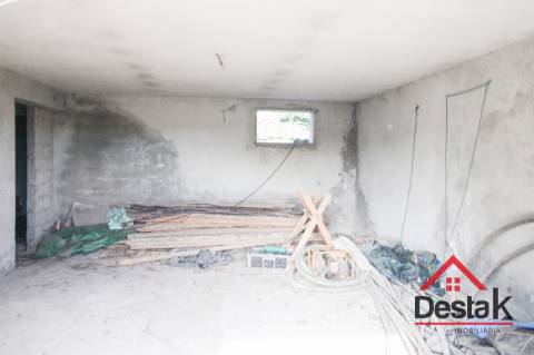 Moradia V3 para venda em Carvalhais, São Pedro do Sul