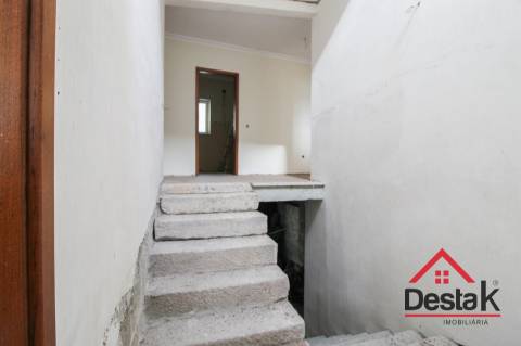 Moradia V3 para venda em Carvalhais, São Pedro do Sul