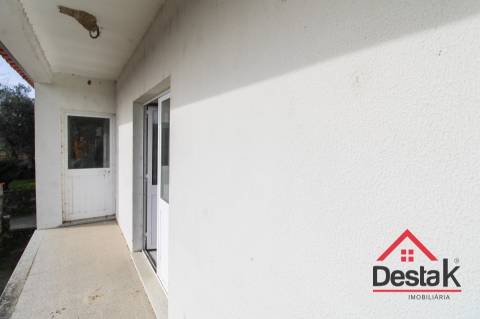 Moradia V3 para venda em Carvalhais, São Pedro do Sul