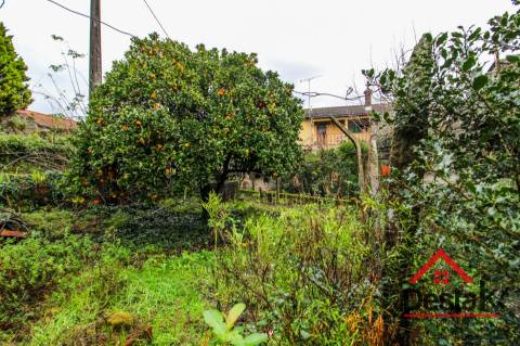 Moradia V3 para venda em Carvalhais, São Pedro do Sul