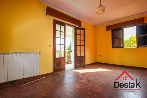 Moradia isolada T6 com vistas deslumbrantes sobre São Pedro do Sul