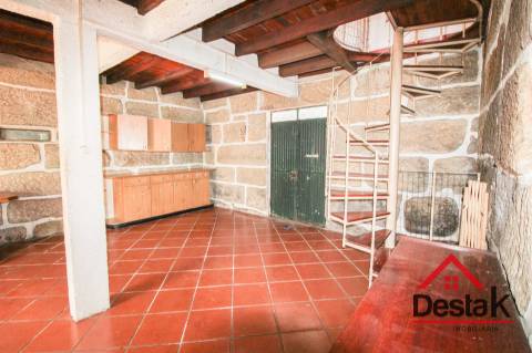 Moradia isolada V3 para Venda em São Pedro do Sul