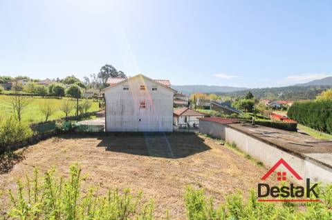 Moradia isolada V3 para Venda em São Pedro do Sul