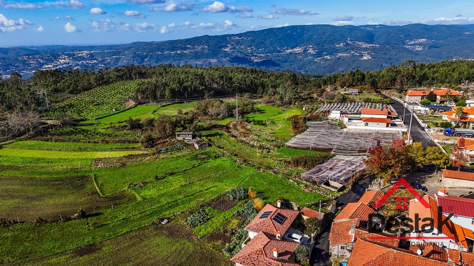 Moradias para restaurar em Alagoa a apenas 5 minutos da A25 Acesso(Talhadas)