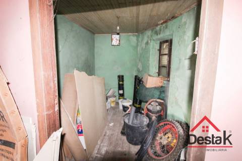 Moradias para restaurar em Alagoa a apenas 5 minutos da A25 Acesso(Talhadas)