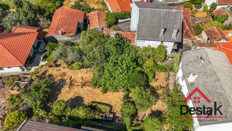 Moradias para restaurar em Oliveira de Frades