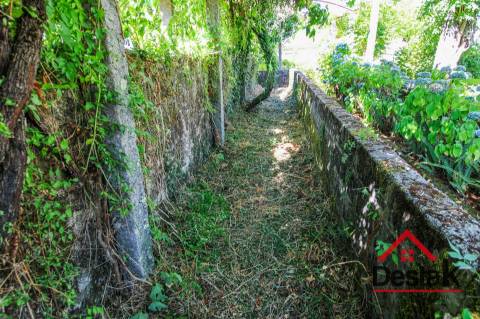 Moradias para restaurar em Oliveira de Frades