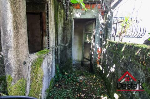 Moradias para restaurar em Oliveira de Frades