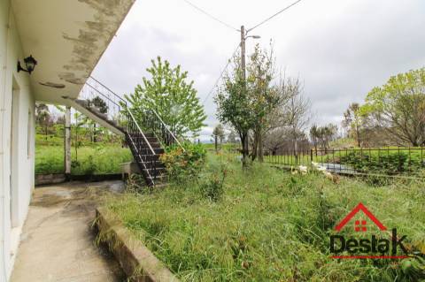 Refúgio familiar a 2 minutos da Serra de São Macário – Moradia V5 com charme e tradição