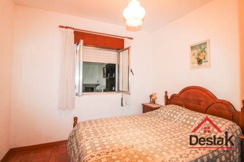 Refúgio familiar a 2 minutos da Serra de São Macário – Moradia V5 com charme e tradição