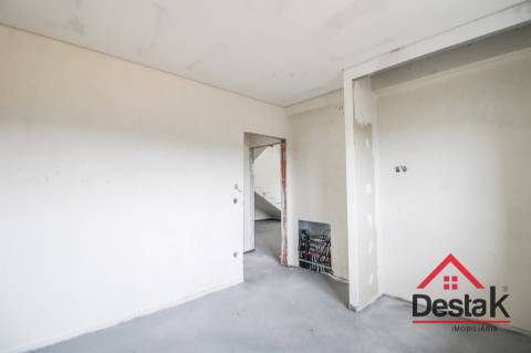 Moradia Geminada V3 para venda em Pinho, São Pedro do Sul.