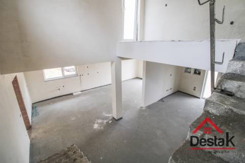 Moradia Geminada V3 para venda em Pinho, São Pedro do Sul.