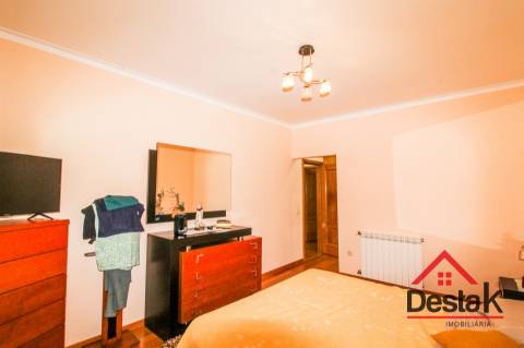 Moradia V5 para venda em São Pedro do Sul