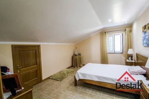 Moradia V5 para venda em São Pedro do Sul