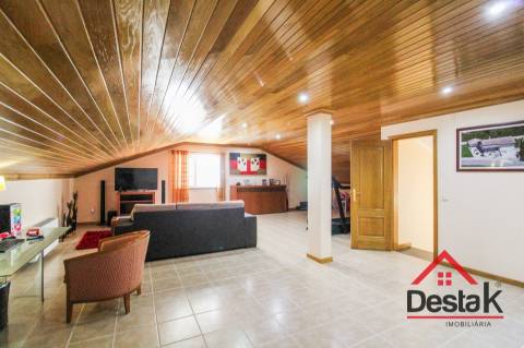 Moradia V5 para venda em São Pedro do Sul