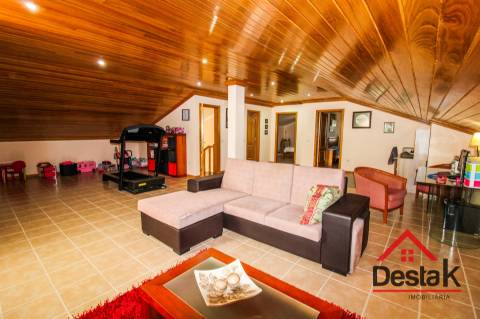 Moradia V5 para venda em São Pedro do Sul