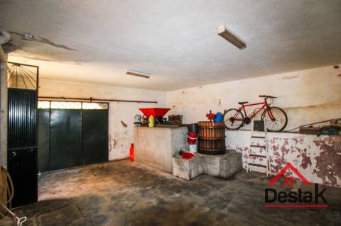 Moradia V2 em Sul, São Pedro do Sul, pronta a habitar, totalmente mobilada e equipada