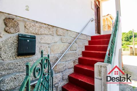 Moradia V2 em Sul, São Pedro do Sul, pronta a habitar, totalmente mobilada e equipada