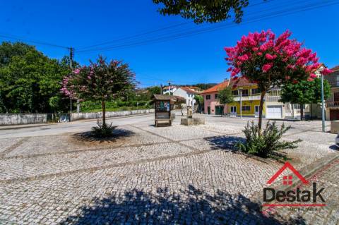 Moradia V2 em Sul, São Pedro do Sul, pronta a habitar, totalmente mobilada e equipada