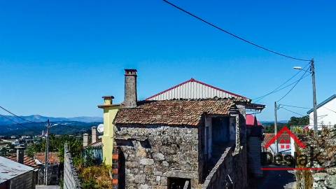 Moradia para venda em São Miguel do Mato, Vouzela.